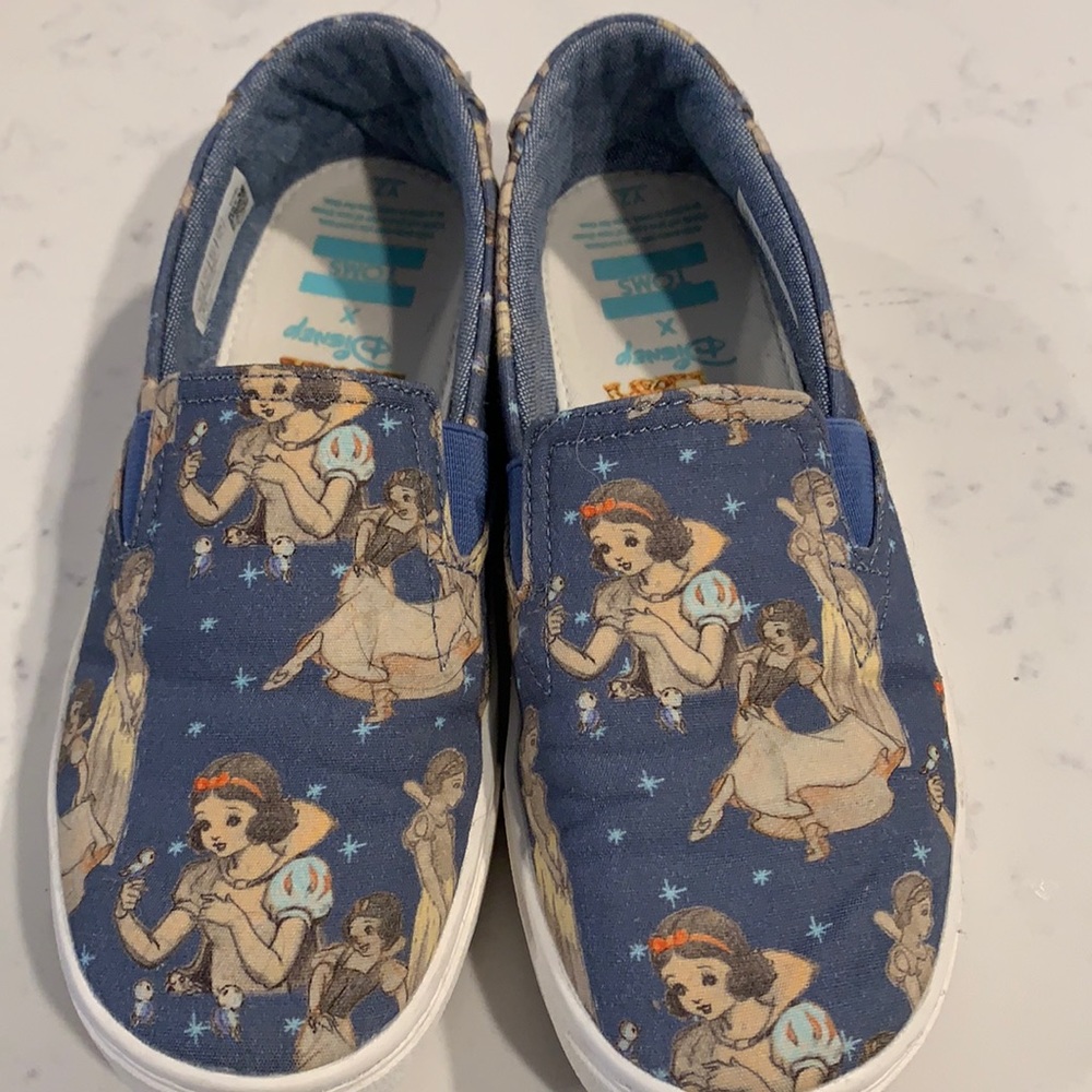Toms girls Disney shoes